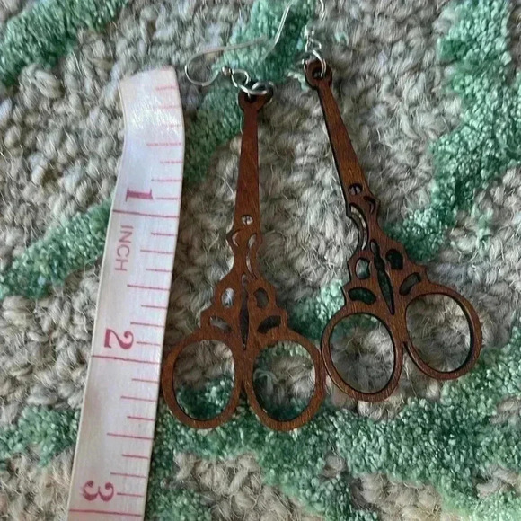 Hairdresser seamstresses scissor lightweight laser cut dangle earrings - Picture 3 of 3